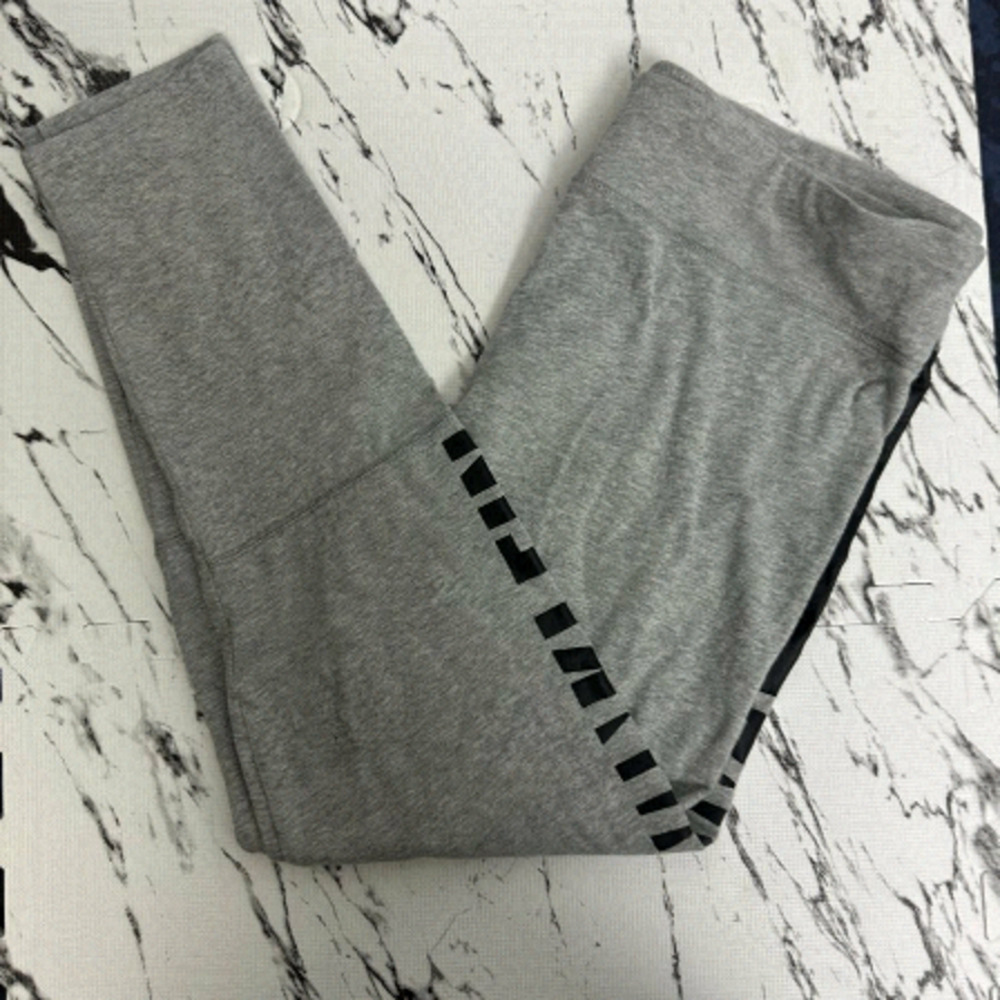𝅺EUC - Calvin Klein - Sleepwear Pants - Size L